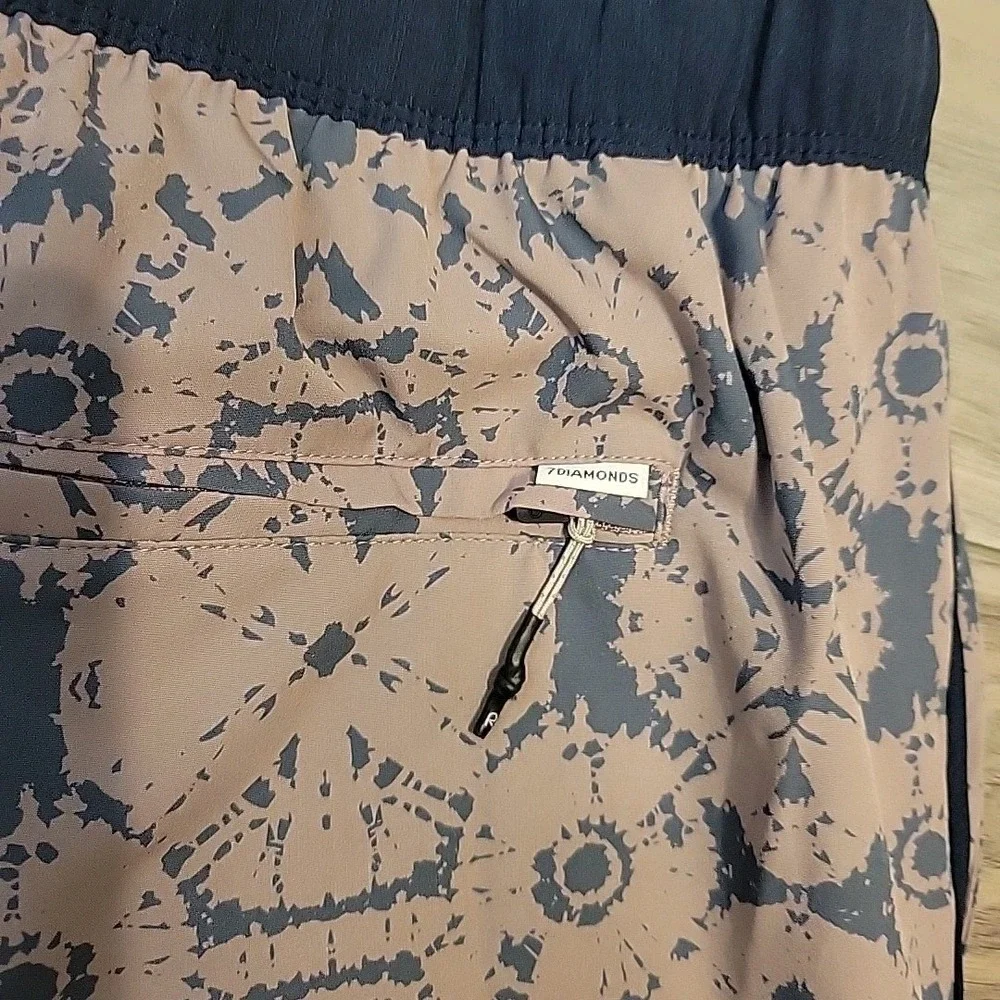 7 Diamonds Core Active Shorts‎ Mens XXL Black Purple Geometric AOP NEW